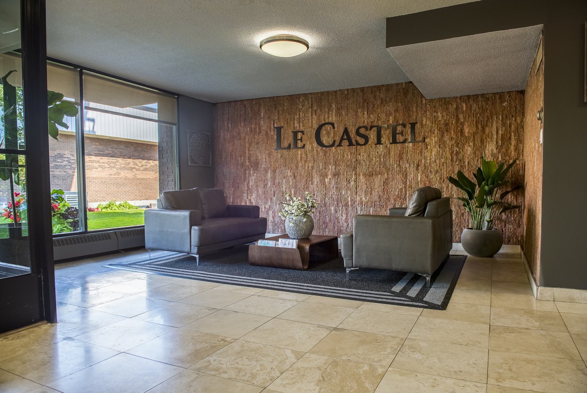 Appartement Studio / Bachelor a louer à Laval a Le Castel de Laval - Photo 03 - PagesDesLocataires – L6085