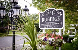 Maison de retraite pour personnes âgées semi-autonomes 2 Chambres de luxe a louer à Peterborough a Rubidge Retirement Residence - Photo 01 - PagesDesLocataires – L37705