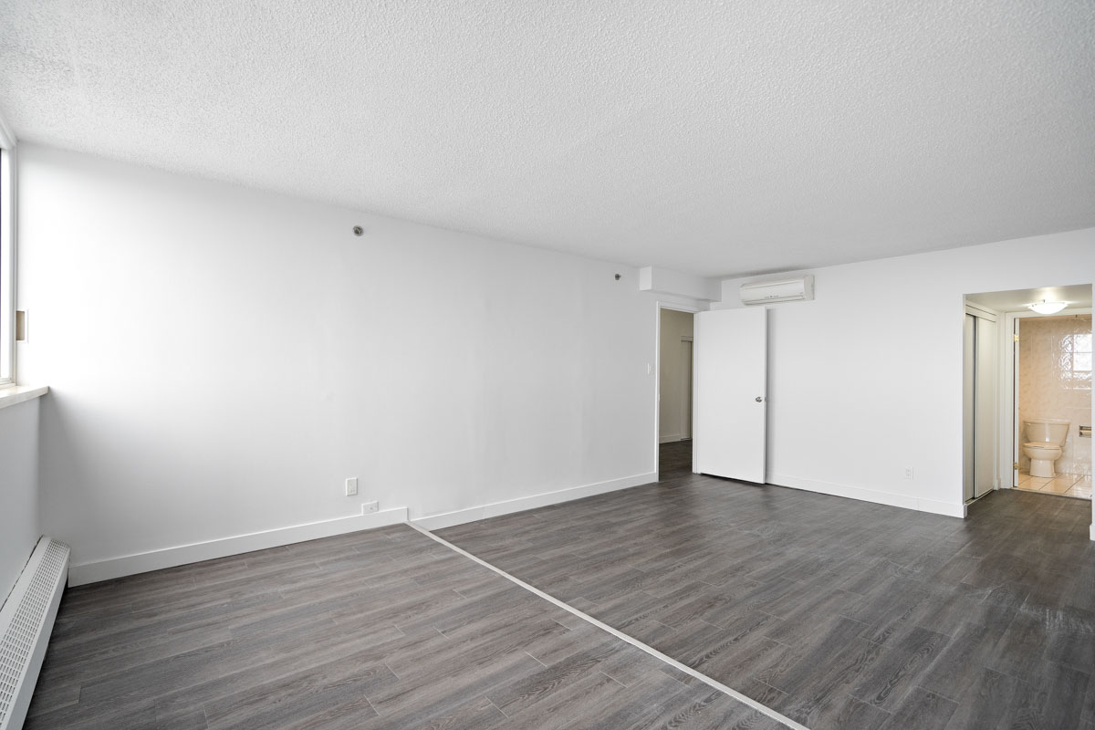 Appartement Studio / Bachelor a louer à Montréal (Centre-Ville) a 2250 Guy - Photo 04 - PagesDesLocataires – L410503